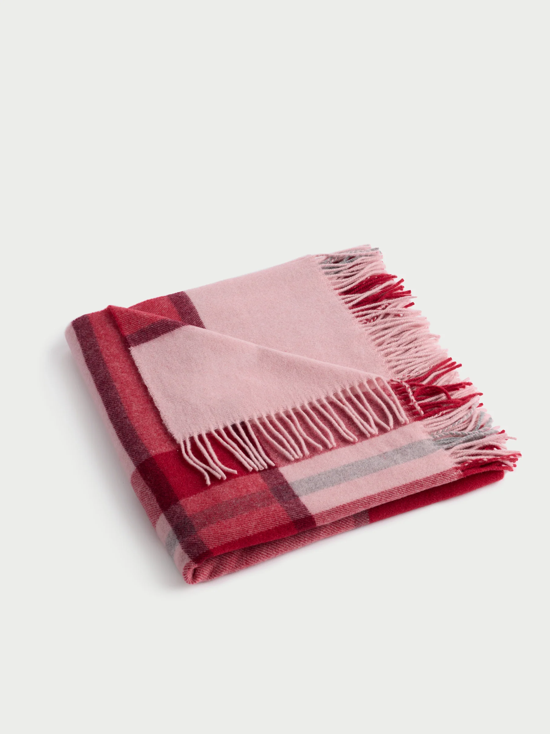 Lucca Throw - Last Chance