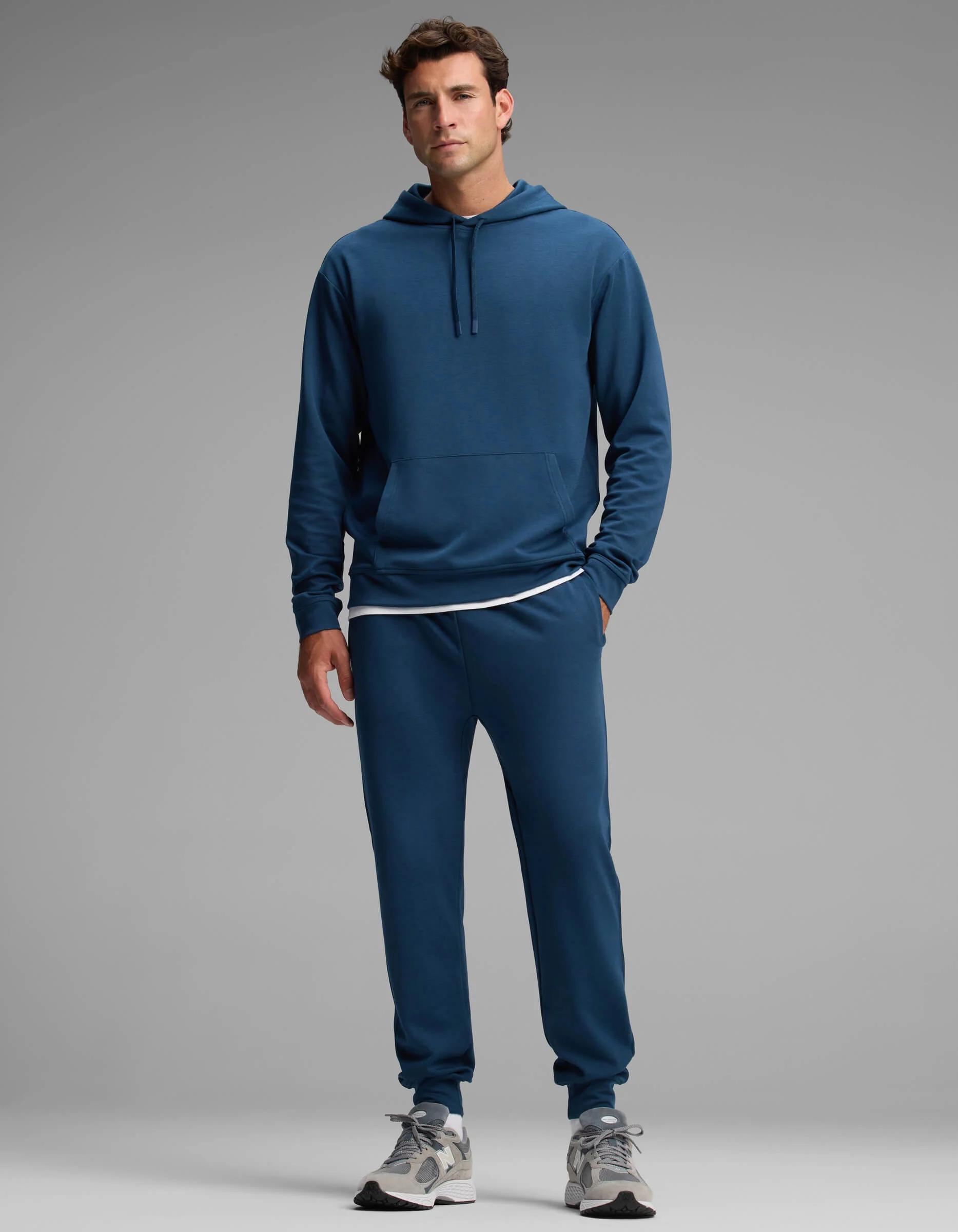 Men's Versa Hoodie & Jogger Set