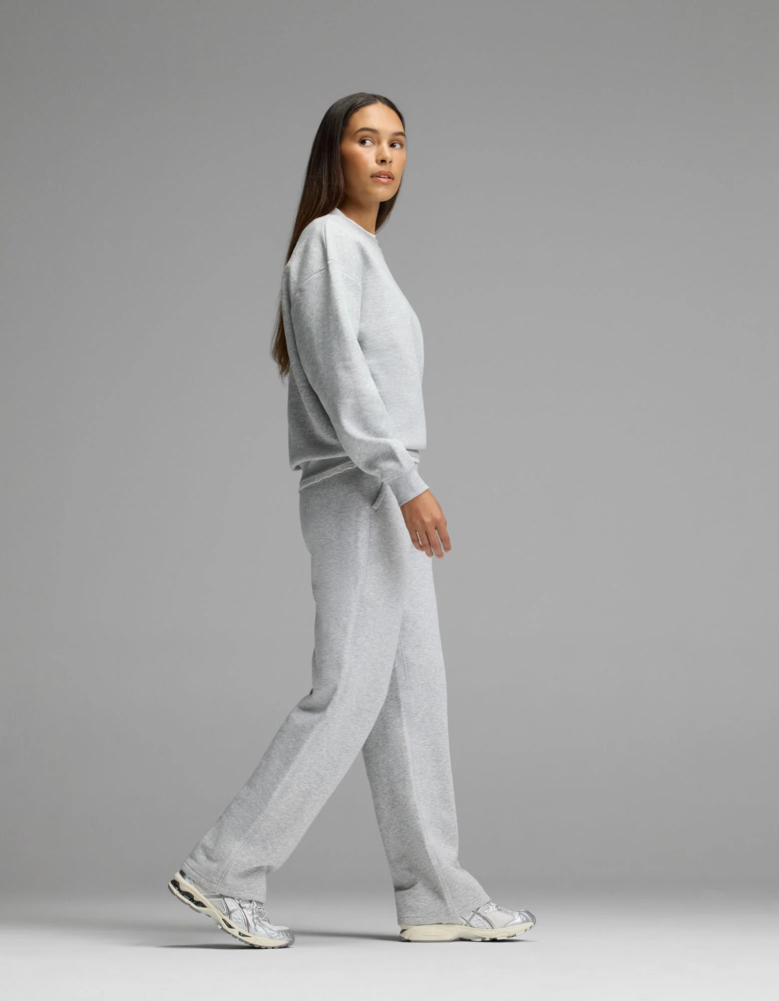 Women's CityScape Crewneck & Wide Leg Pant Set - Image 5
