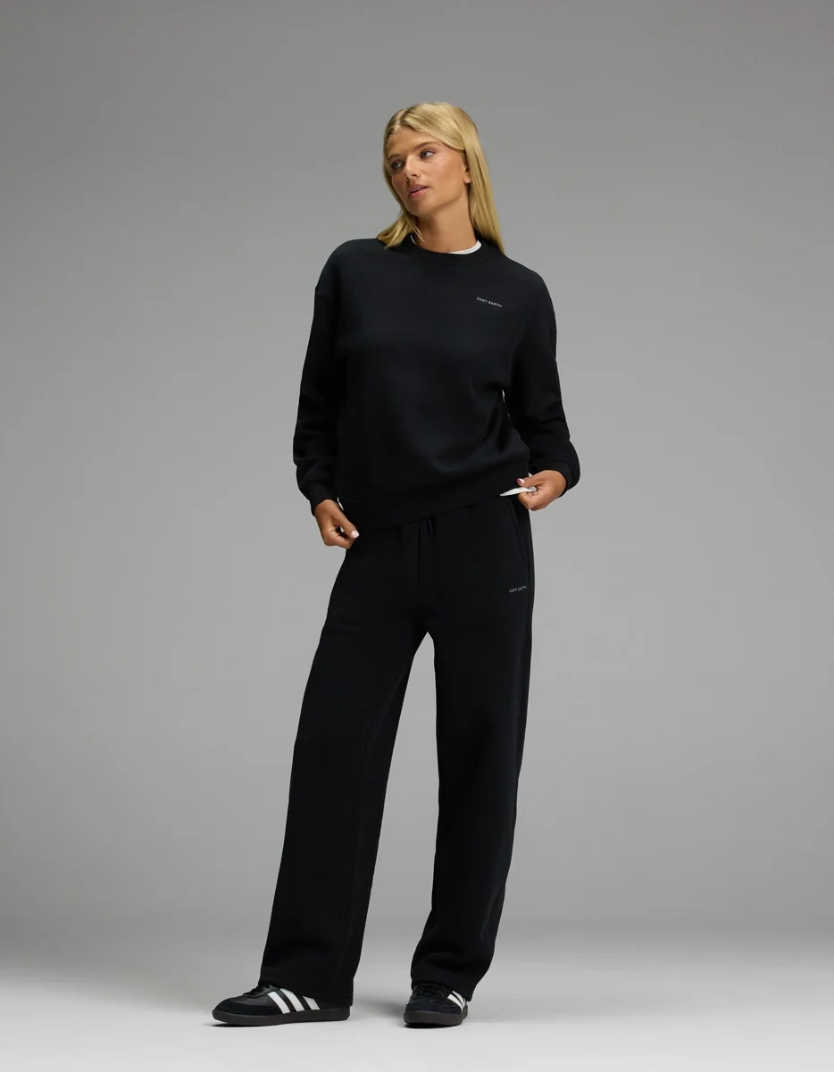 Women's CityScape Crewneck & Wide Leg Pant Set - Image 17